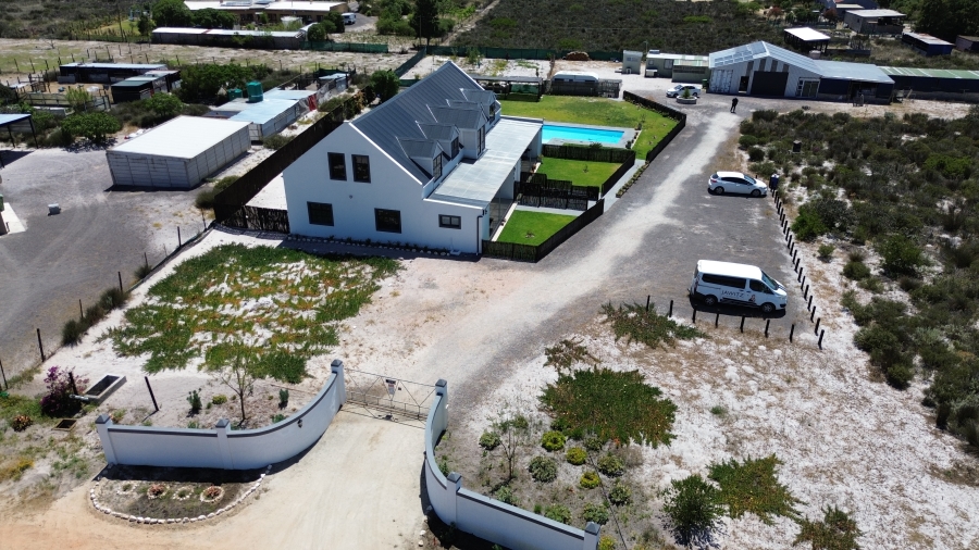 9 Bedroom Property for Sale in Hopefield Western Cape